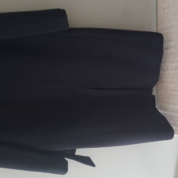 Elegant Black Pea Coat for Women - Picture 14 of 16